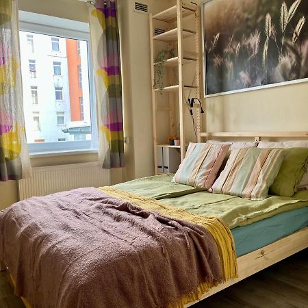 Cozy Vibes Like Home It Is Quiet Apartment With Three Bedrooms Riga Eksteriør bilde