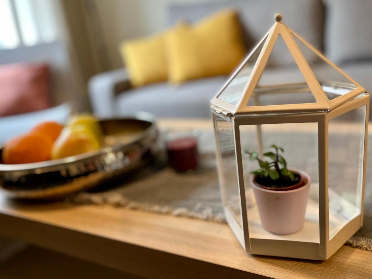Cozy Vibes Like Home It Is Quiet Apartment With Three Bedrooms Riga Eksteriør bilde