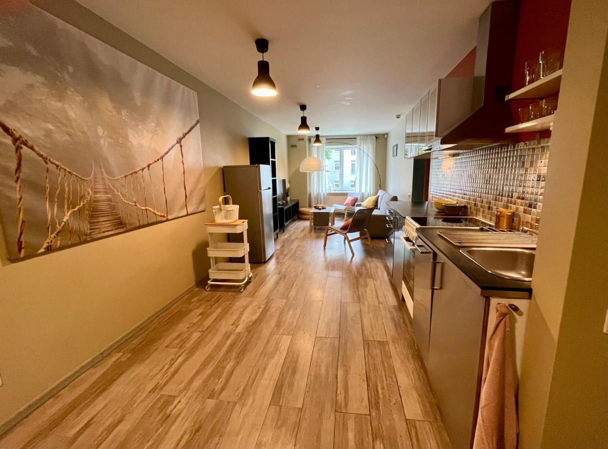 Cozy Vibes Like Home It Is Quiet Apartment With Three Bedrooms Riga Eksteriør bilde