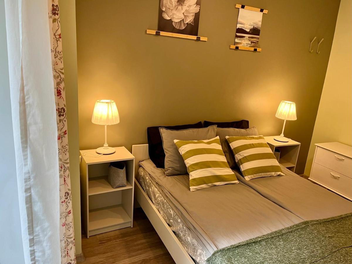 Cozy Vibes Like Home It Is Quiet Apartment With Three Bedrooms Riga Eksteriør bilde