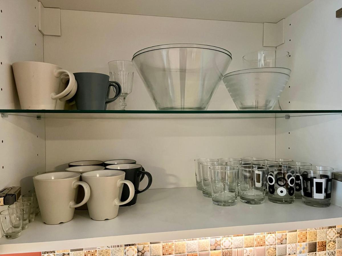 Cozy Vibes Like Home It Is Quiet Apartment With Three Bedrooms Riga Eksteriør bilde