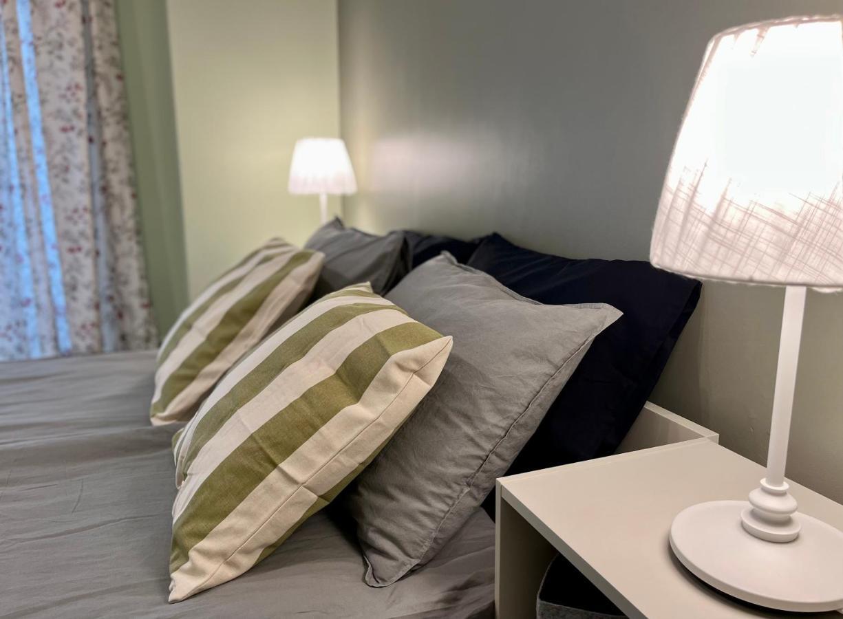Cozy Vibes Like Home It Is Quiet Apartment With Three Bedrooms Riga Eksteriør bilde